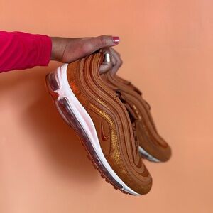 Nike Air Max - Women’s